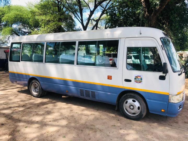 Toyota Quantum minibus